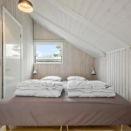 2 Bedroom Lovely In *