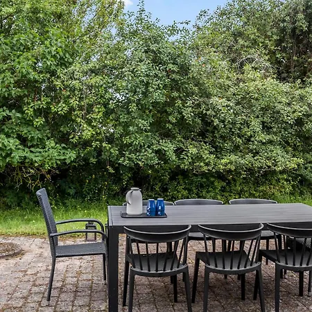 2 Bedroom Lovely In